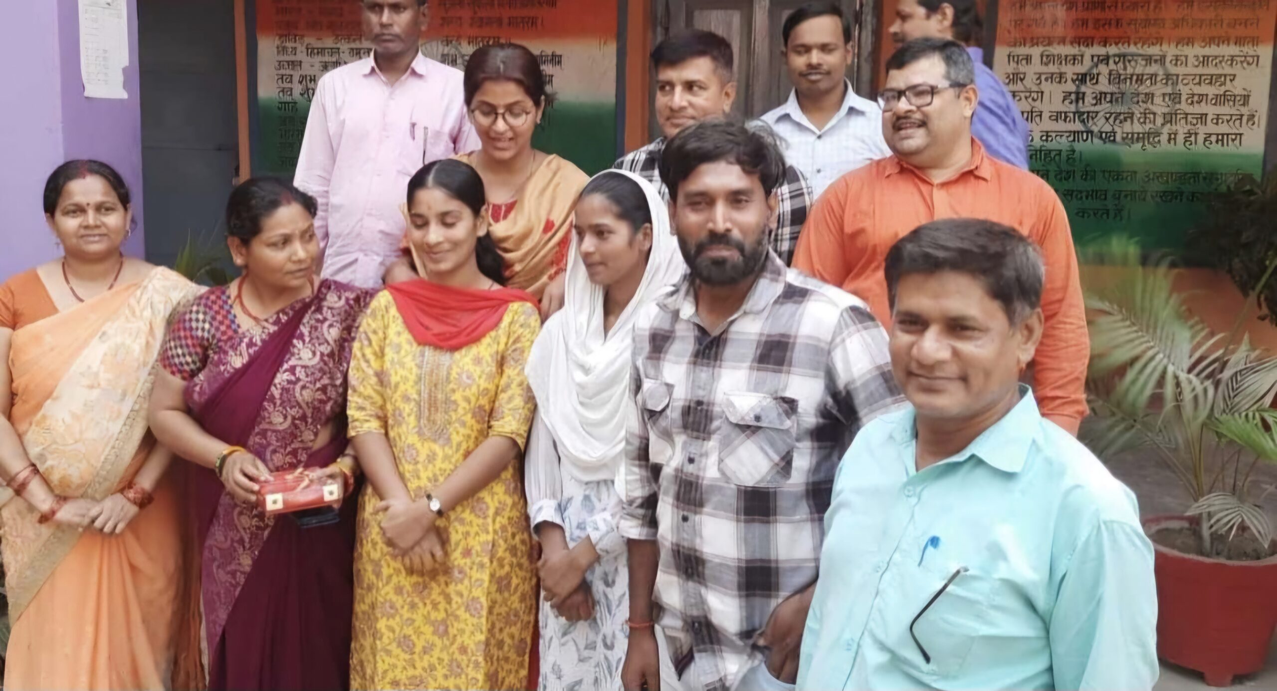 बीड़ी बेचने वाले की बिटिया राज्य का बनी टॉपर