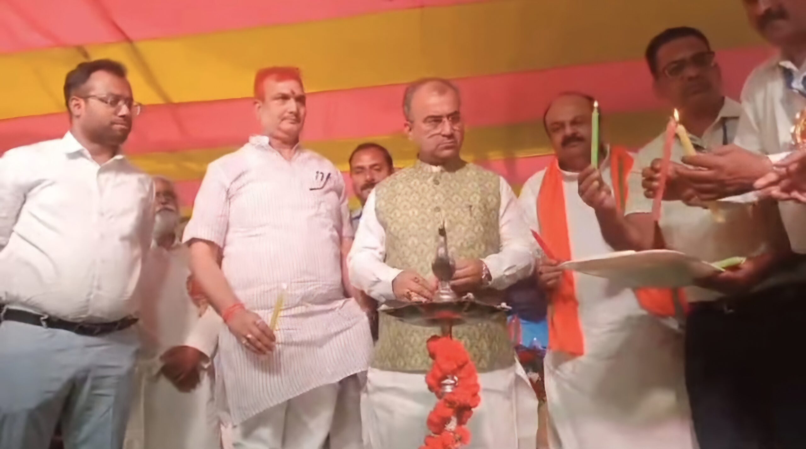 रामनवमी को आपसी भाईचारा एव प्रेम से मनाने की अपील किया मंगल पाण्डेय ने