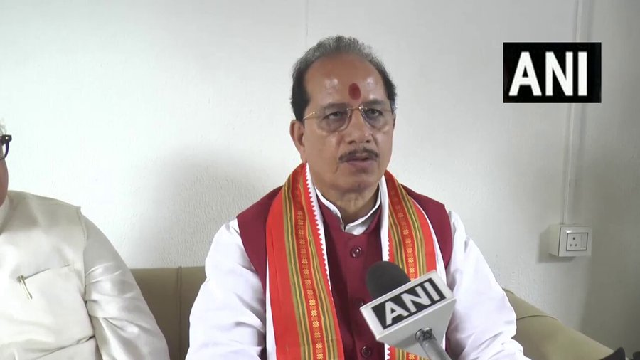 राहुल गांधी जानबूझ कर विदेशों में भारत की छवि खराब कर रहे है : विजय सिन्हा